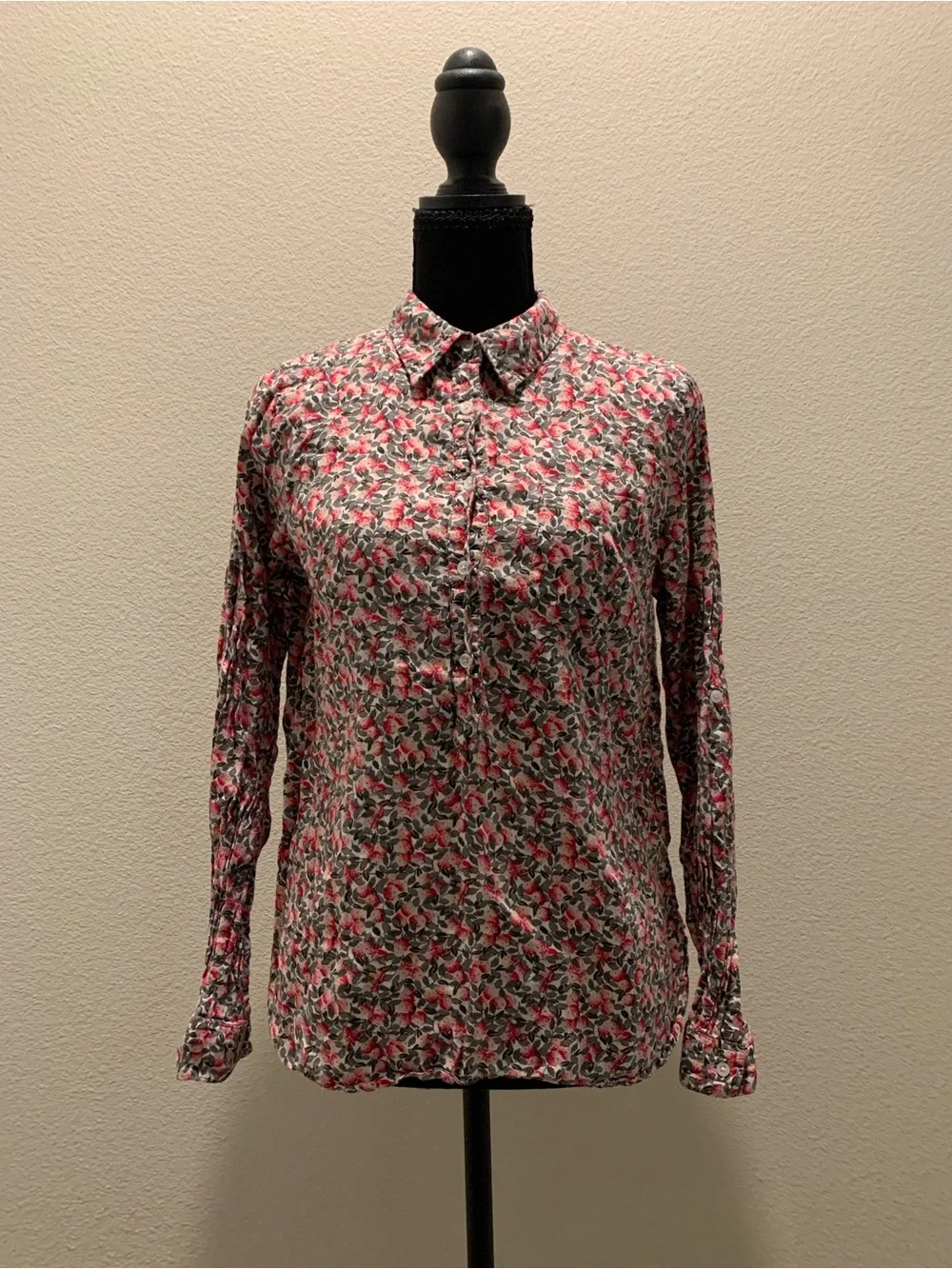 GAP 100% Cotton Pink & Gray Floral Button-Down Shirt (Size S)